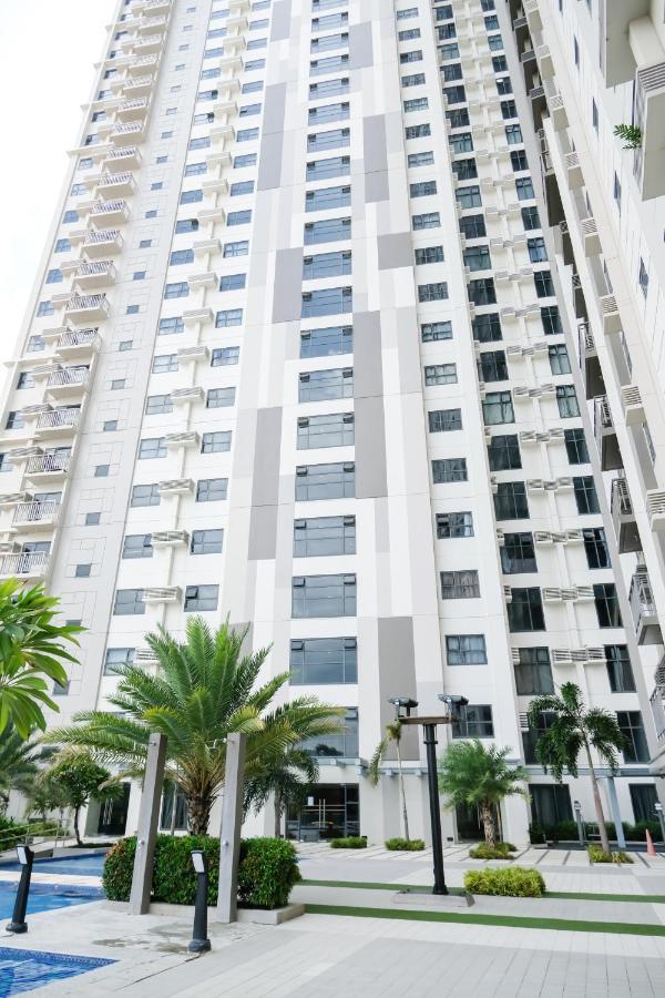 Ezeniel'S Place At Horizons 101 Condominium Cebu Екстериор снимка