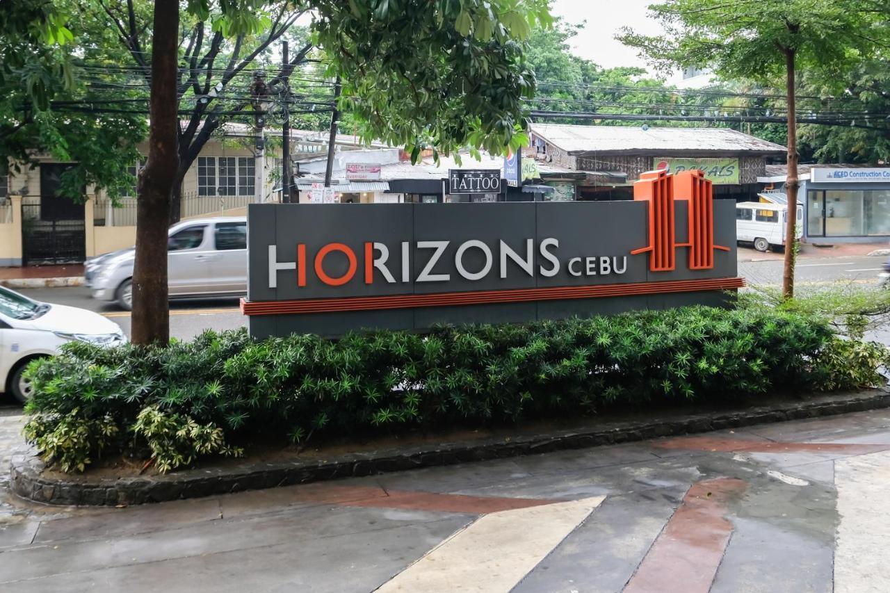 Ezeniel'S Place At Horizons 101 Condominium Cebu Екстериор снимка