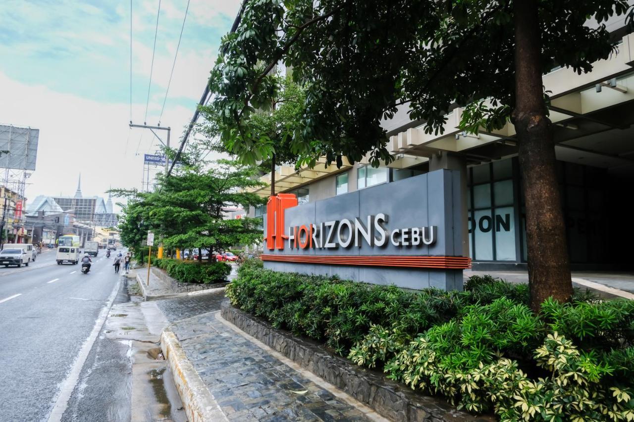 Ezeniel'S Place At Horizons 101 Condominium Cebu Екстериор снимка